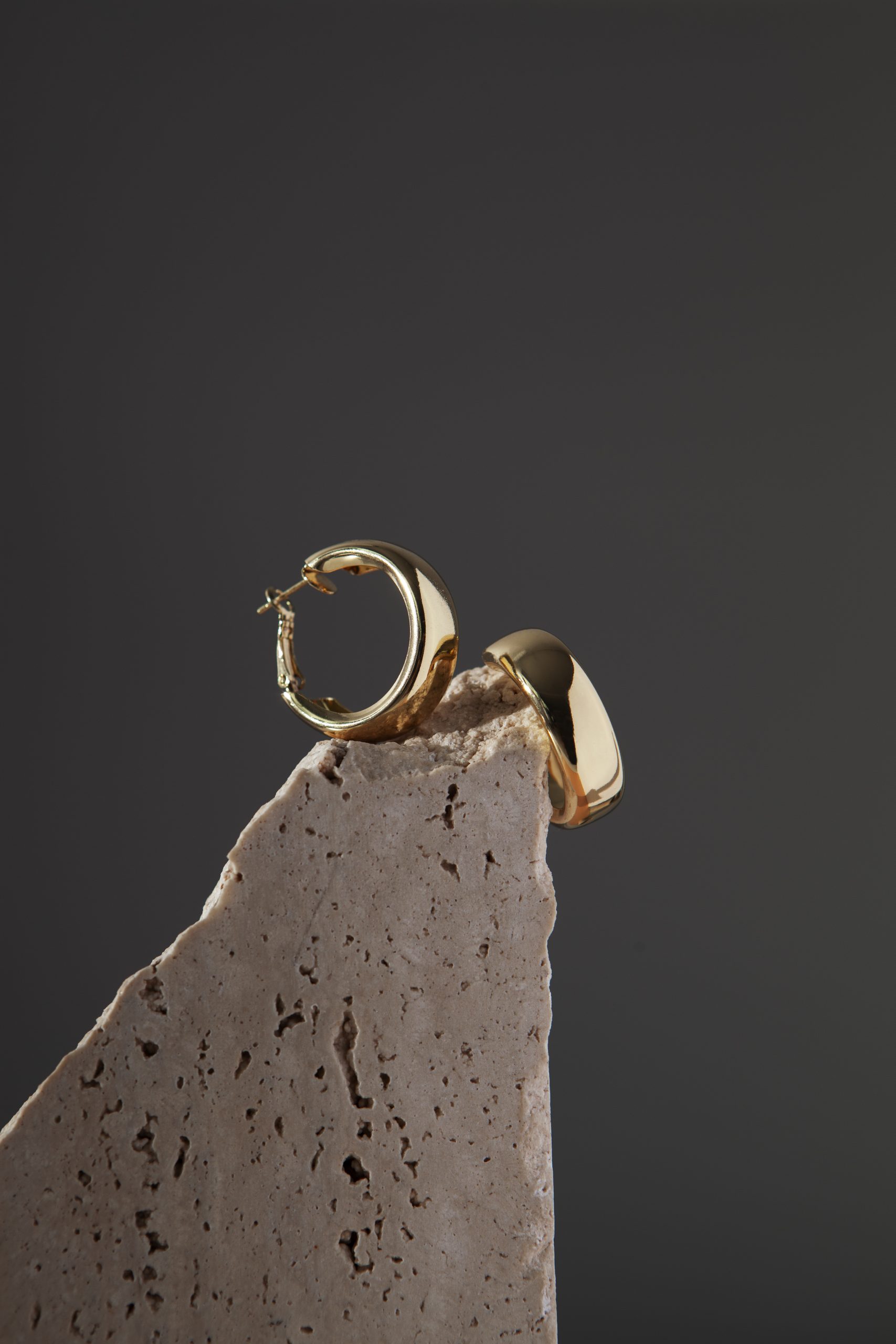 aesthetic-golden-earrings